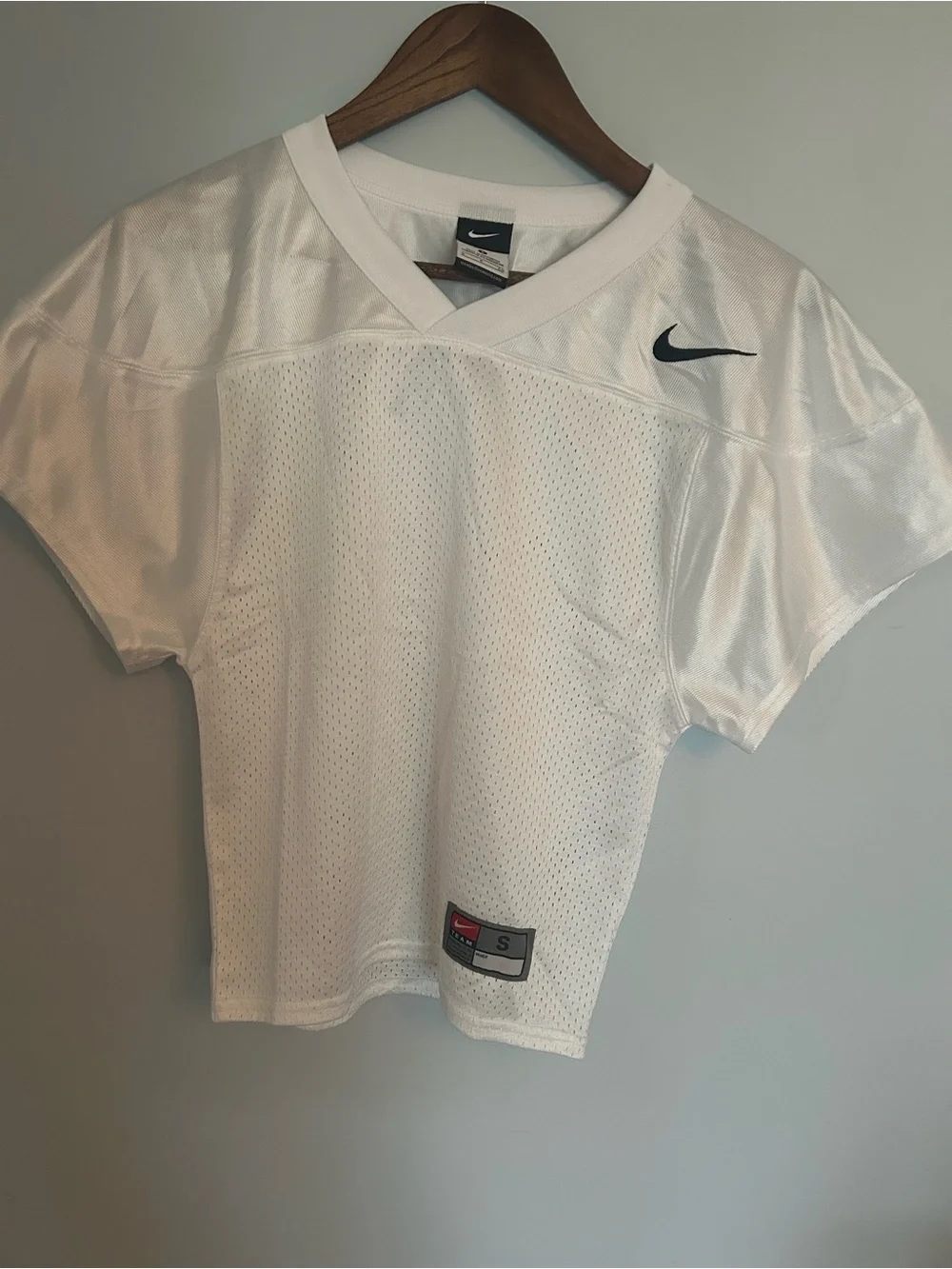 Nike White Short-Sleeve Mesh Football Jersey - Boy’s S